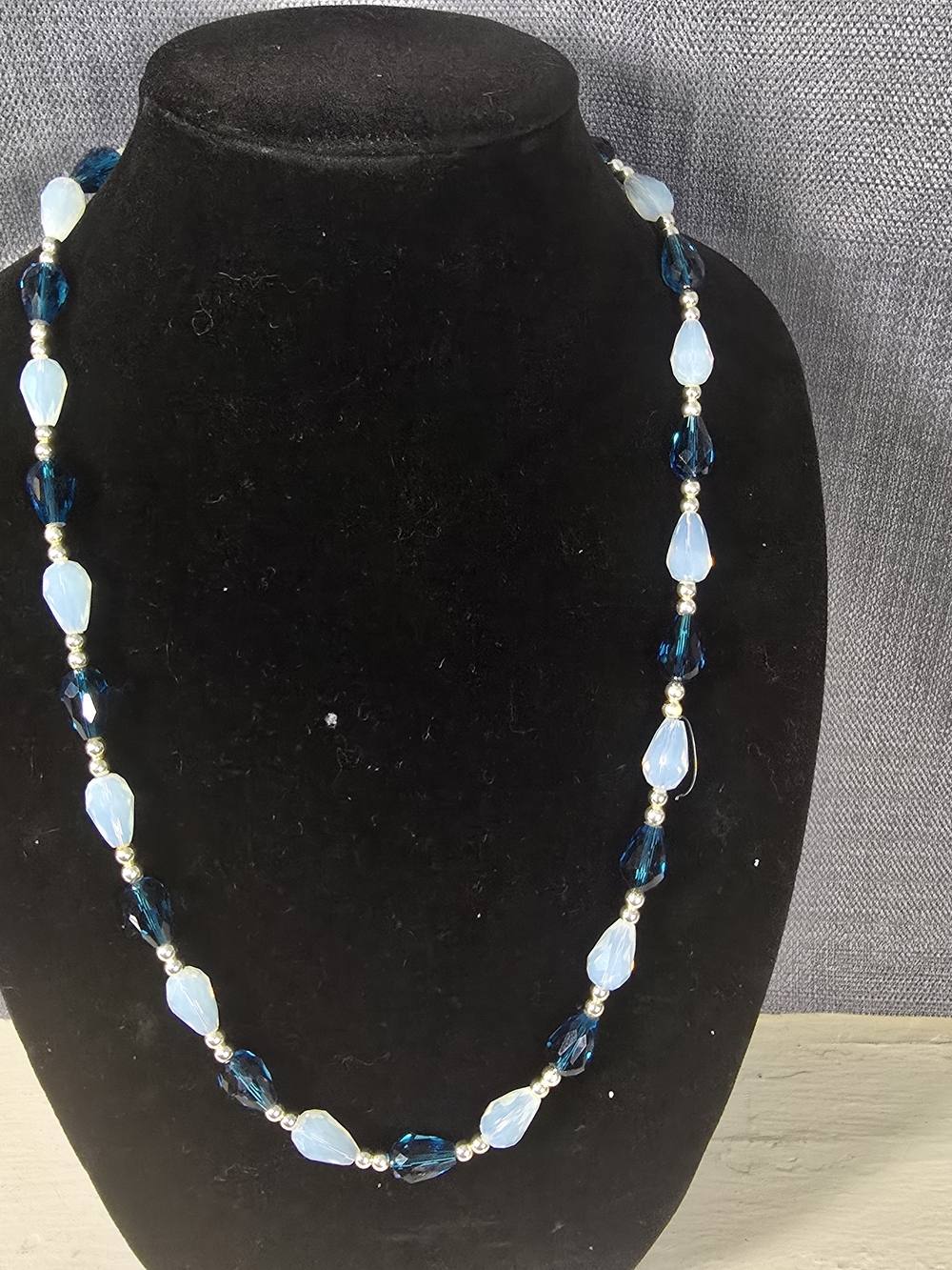 Blue and Opaline Beaded Women’s Necklace